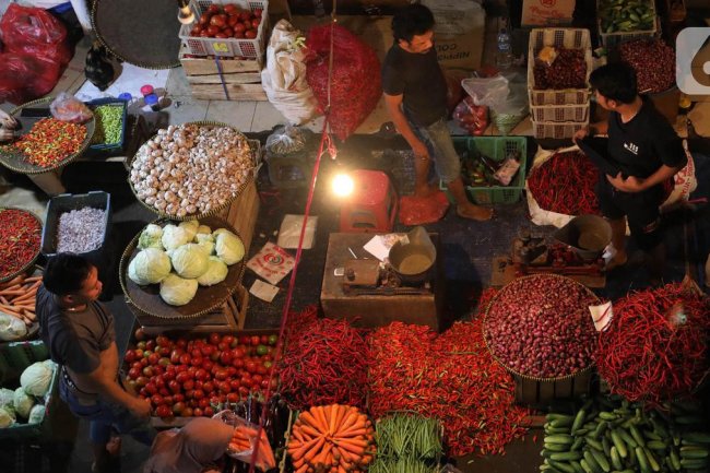 Daya Beli Lesu Jelang Lebaran, Apa Penyebab dan Bagaimana Jalan Keluarnya?