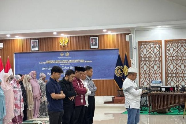 Direktur Teknologi Informasi Dan Kerja Sama Pemasyarakatan Ditjenpas Jadi Imam Tarawih Dan Memberikan Tausyiah Di Lapas Perempuan Tangerang - IndoSatuNews.com - Menyajikan Informasi Terbaru dan Akurat