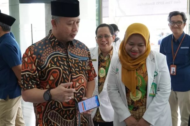 Direktur Teknologi Informasi BPJS Kesehatan Pastikan Layanan Digital di RS Gresik Optimal Selama Lebaran