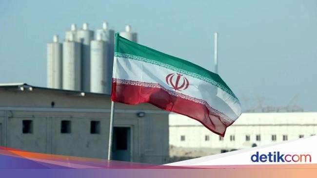 Parlemen Iran Pecat Menteri Keuangan Buntut Inflasi Tinggi-Mata Uang Jeblok!