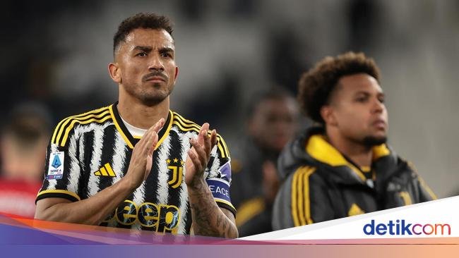 Danilo Tegur Agennya karena Kritik Juventus