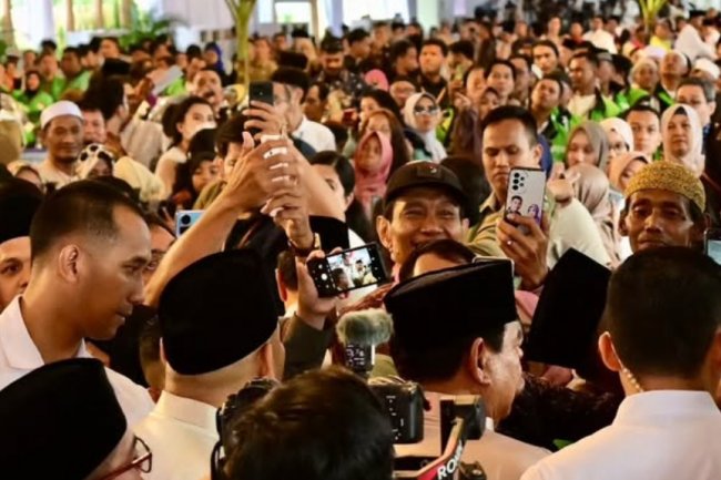 Antusiasme Warga Salami Prabowo di Istiqlal dan Open House Dinilai Buktikan Dukungan Rakyat