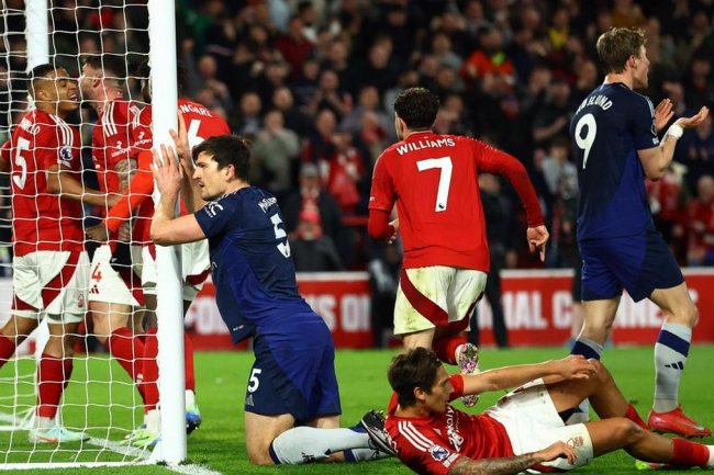 Klasemen Liga Inggris Usai MU Keok dan Arsenal Menang