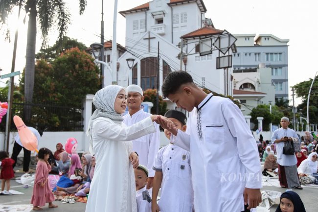 Lebaran Memperkokoh Solidaritas Sosial