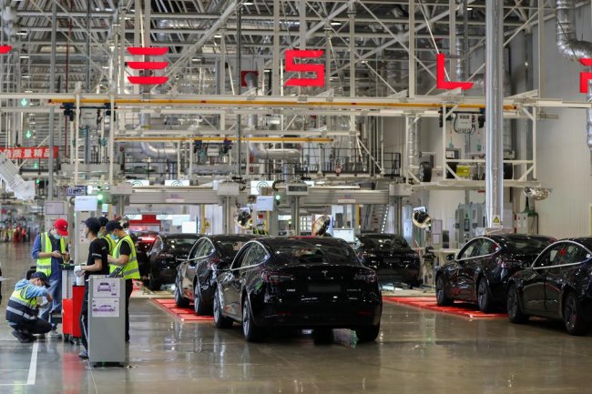 Digerus Merek China, Tesla Hadapai Penjualan Terburuk dalam 2 Tahun Terakhir