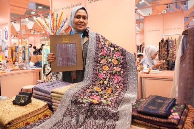 Mantap! BRI Dorong Unici Songket Silungkang Tembus Pasar Internasional