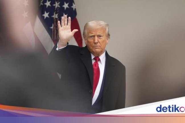 Warning! Efek Ngeri Tarif Impor Trump, Raksasa Otomotif Mulai Setop Produksi