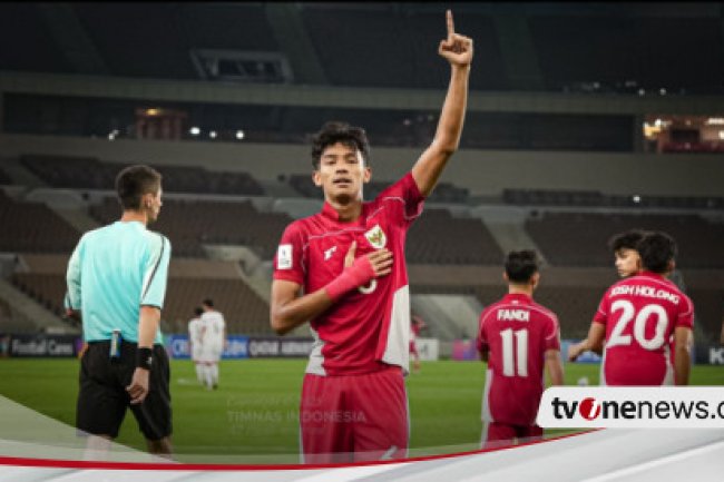 Viral di Media Sosial, Netizen Soroti Aksi Sopan Santun Evandra Florasta ke Wasit Kelar Laga Timnas Indonesia U-17 vs Yaman: Kearifan Lokal
