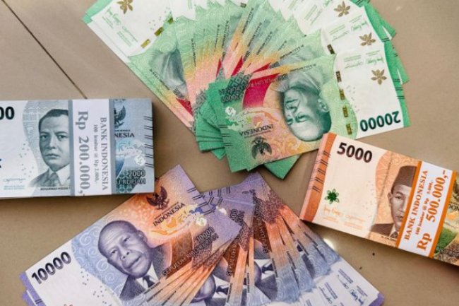 Balik ke Level Rp16.700-an, Rupiah Pagi-pagi Sudah Bikin Dolar Bertekuk Lutut