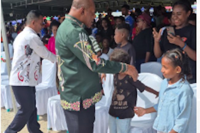 Peringati HUT ke-22 Kabupaten Teluk Wondama, Bupati Auri: Peristiwa Besar Akan Terjadi