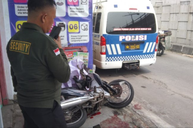 Ambil Jajan yang Jatuh saat Berkendara di Jombang, Pengendara Motor Alami Laka hingga Anaknya Tewas