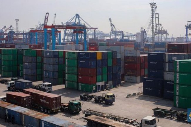 Breaking News! Neraca Perdagangan RI Surplus US$ 4,33 M di Maret 2025
