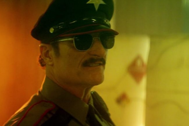 Sinopsis Film Officer Downe (2016): Aksi Brutal Polisi Abadi Melawan Kejahatan