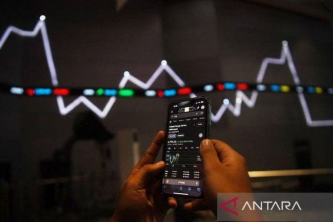 IHSG Senin dibuka menguat 37,31 poin