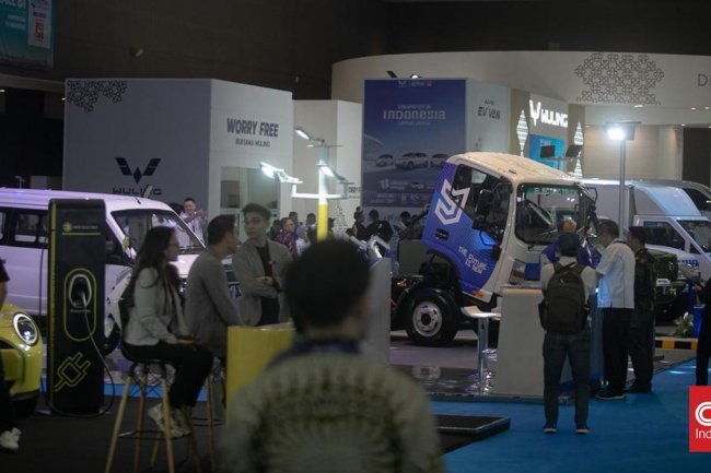 FOTO: Pameran Electric Vehicle Show 2025 'Sentrum' Kemayoran