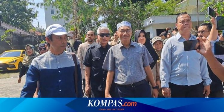 TPUA Datangi Rumah Jokowi di Solo, Minta Ditunjukkan Ijazah Asli