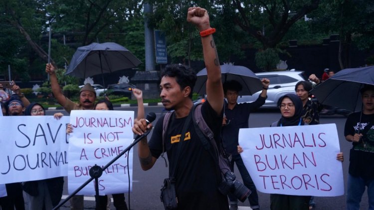 Aksi Kamisan di Semarang: Tuntut Peristiwa Kekerasan terhadap Jurnalis, Pecat Oknum Aparat!