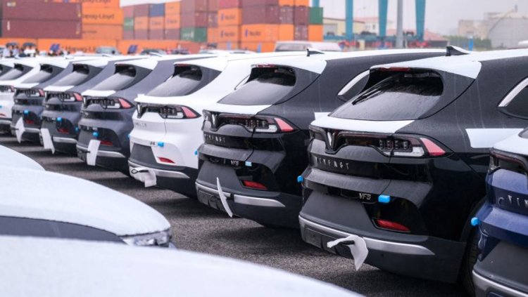 Kabinet Trump Pertimbangkan Kurangi Tarif Impor Industri Otomotif