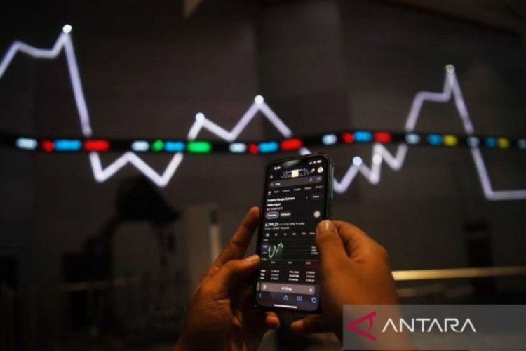 IHSG Senin dibuka menguat 37,31 poin