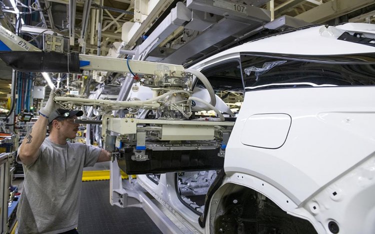 Industri Otomotif Amerika Serikat Terguncang Karena Donald Trump