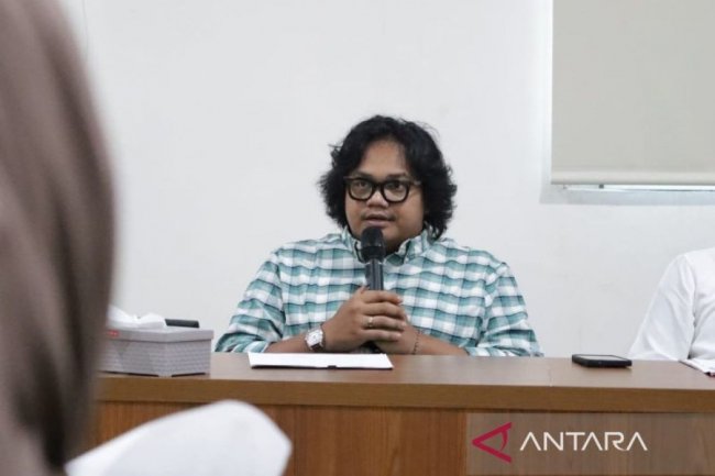 Ketua fraksi PKB DPRD Belitung minta pemda lobi penerbangan internasional  Bangka Belitung