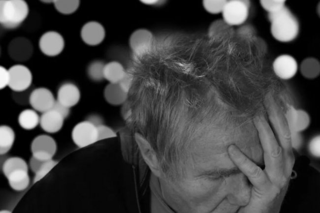 Sering Lupa, Tanda Penuaan atau Awal Demensia? Ini Penjelasannya