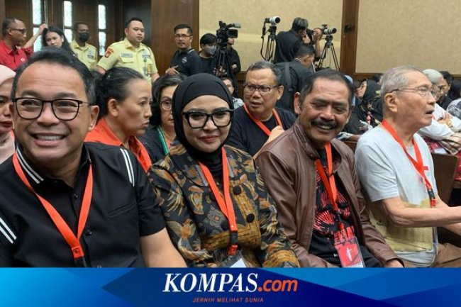 FX Rudy hingga Ribka Tjiptaning Hadiri Sidang Hasto Kristiyanto