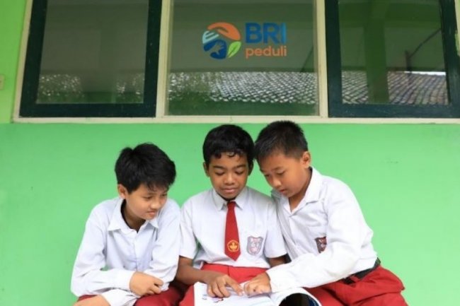 "BRI Peduli Ini Sekolahku": Sentuhan Kasih yang Mengubah Wajah Pendidikan di Pelosok Negeri