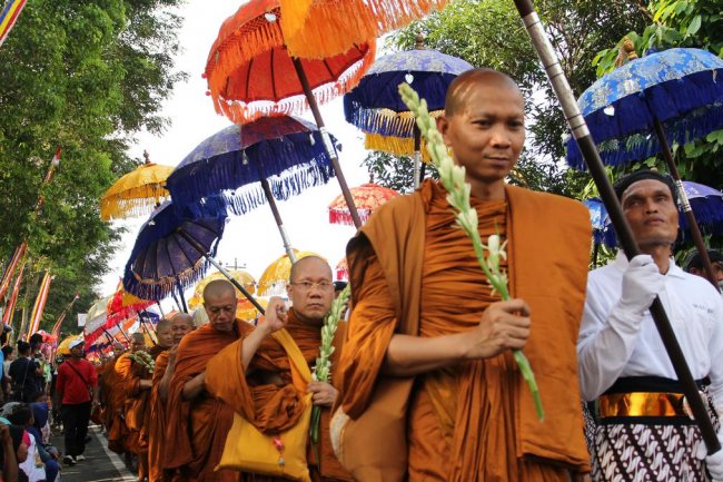 Hari Waisak: Perayaan 3 Peristiwa Penting Umat Buddha