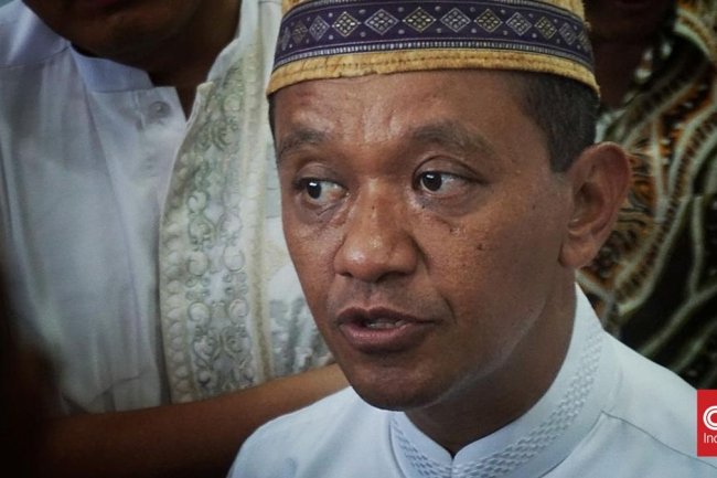 Ada yang 'Aneh', Bahlil Akan Kurangi Impor BBM dari Singapura
