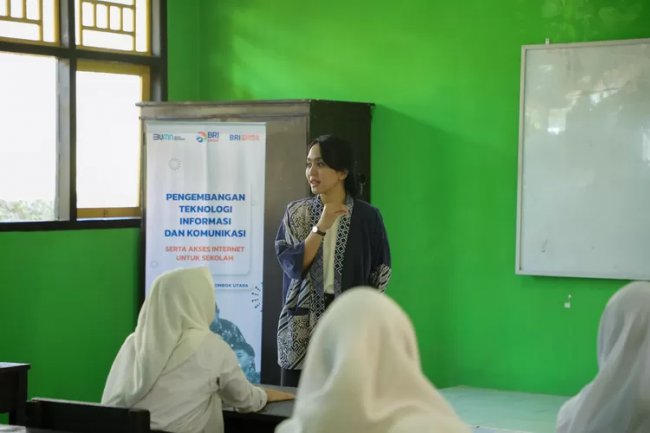 BRI Bantu Sekolah di Lombok Akses Internet dan Komputer, Cetak SDM Unggul dari Daerah 3T