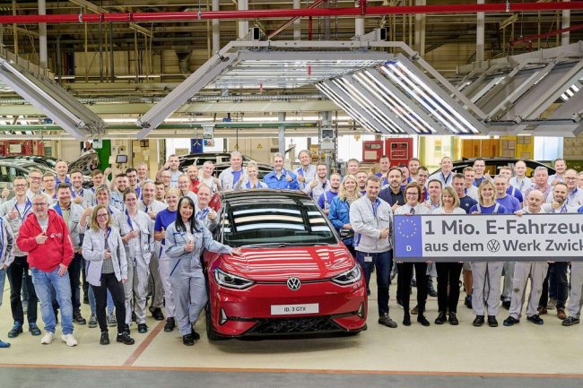Tantangan Keuangan Mengintai, Volkswagen Capai Produksi Mobil Listrik 1 Juta Unit