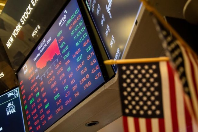 Kesepakatan Dagang AS-Tiongkok Bawa Wall Street Melambung Tinggi