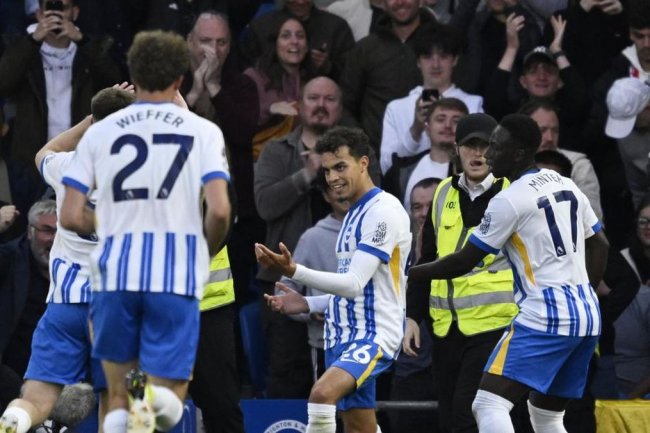 FOTO: Brighton Buat Comeback Brilian Hajar Liverpool