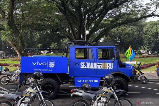 Persib gunakan empat unit Unimog untuk pawai juara
