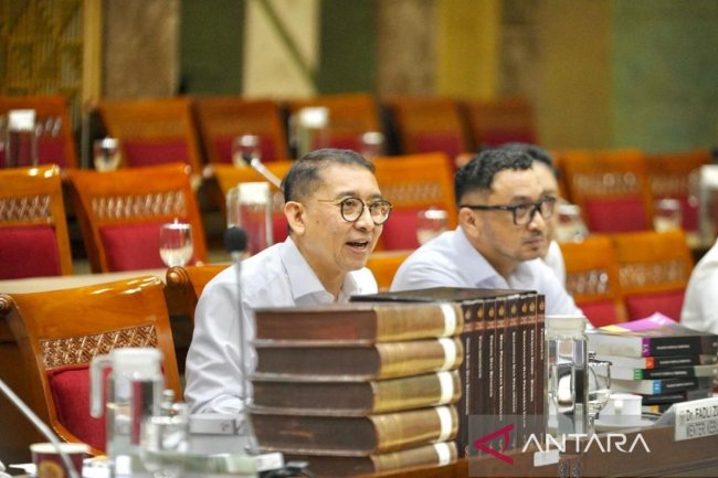 Fadli Zon tegaskan tak ada niat hapus peristiwa Kongres Perempuan 1928 - ANTARA News Jawa Timur