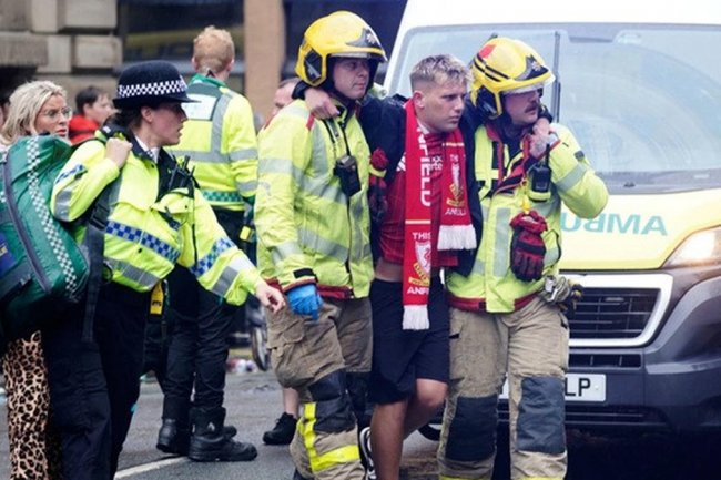 Polisi Inggris: Peristiwa Mobil Tabrak Suporter Saat Parade Kemenangan Liverpool Tidak Terkait Terorisme