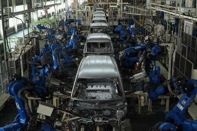 Industri Komponen Mobil Jepang Mulai Tercekik