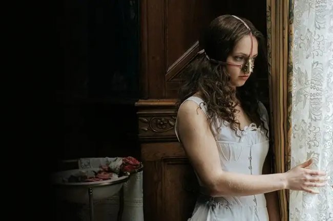 Sinopsis Film The Ugly Stepsister, Sisi Gelap Cinderella!