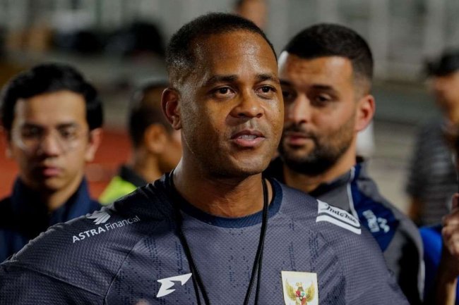 Pelatih Indonesia Patrick Kluivert Optimis Indonesia Bisa Ka