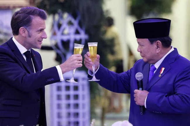 Anggun hingga Chef Renatta Ramaikan Kunjungan Macron ke Borobudur