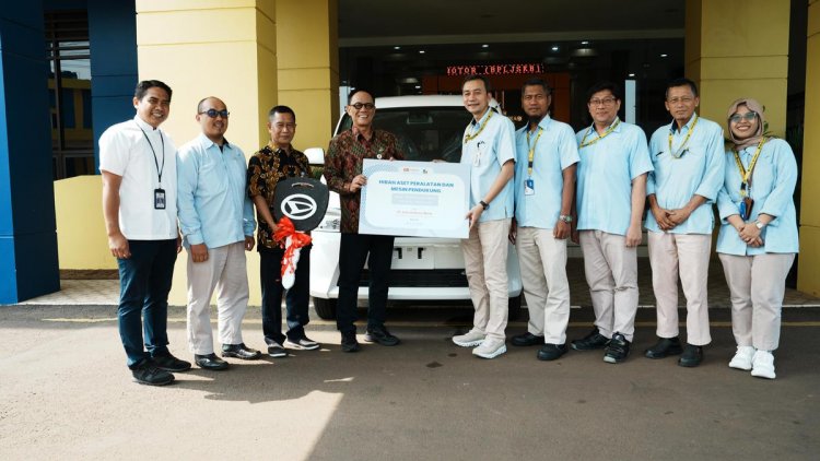 Dukung Transportasi Berkelanjutan, Daihatsu Sumbang Gran Max untuk Kemenhub