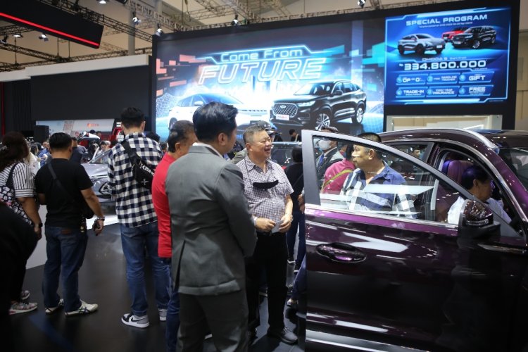Beli Kendaraan Tapi Datangnya Lama? Nih Jurus Ampuh Cegah Sales Nakal