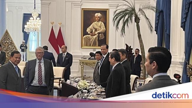 Prabowo-Bill Gates Diskusi dengan Pengusaha di Istana, Chairul Tanjung Hadir