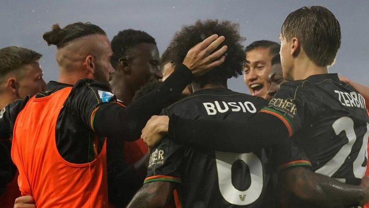Reaksi Tandem Bang Jay Usai Buat Gol dan Bawa Venezia Naik Peringkat