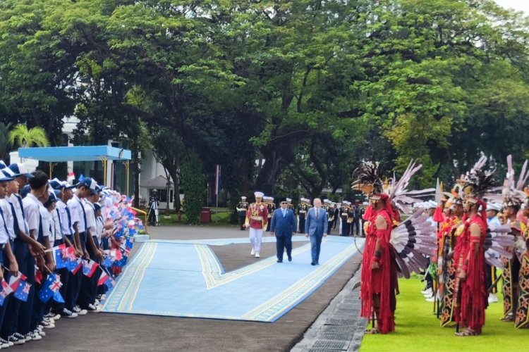 Presiden Prabowo terima kunjungan resmi PM Albanese di Istana Merdeka