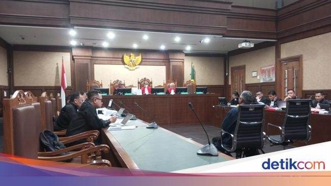 Penyelidik KPK Jadi Saksi, Kubu Hasto Protes Lagi