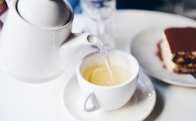 4 Khasiat Lemon Campur Madu, Bantu Cegah Infeksi Saluran Kencing