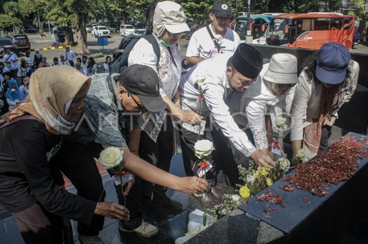 Doa bersama untuk korban peristiwa 98