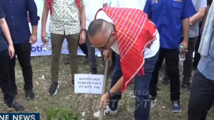 Komisaris Independen BTN Peringati Hari Bumi Internasional dengan Tanam Bibit Pohon